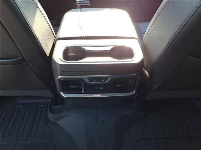 2025 GMC Sierra 1500 SLT - Photo 16