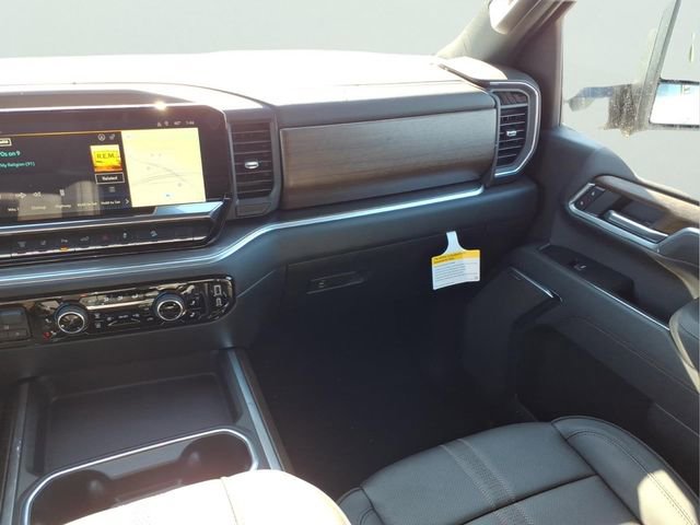 2026 Chevrolet Silverado 3500HD High Country - Photo 15