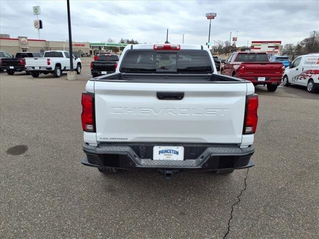 2025 Chevrolet Colorado Z71 photo 4