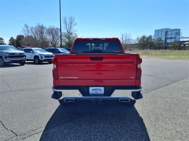 2025 Chevrolet Silverado 1500 LT photo 4