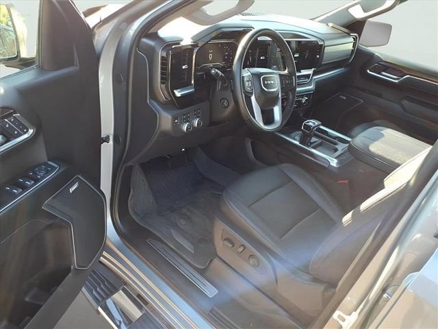 2025 GMC Sierra 1500 SLT - Photo 10