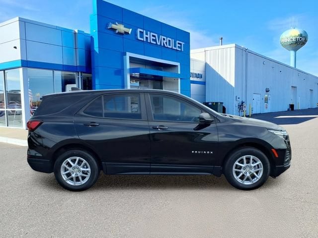 Used 2023 Chevrolet Equinox LS with VIN 3GNAXHEG7PL190212 for sale in Princeton, Minnesota