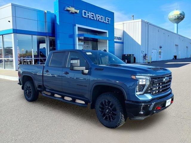 2026 Chevrolet Silverado HD LT's photo