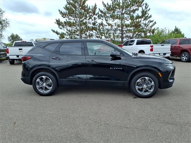 Used 2025 Chevrolet Blazer 2LT with VIN 3GNKBHR4XSS154337 for sale in Princeton, Minnesota