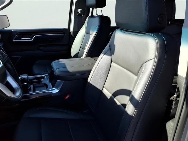 2025 GMC Sierra 1500 SLT - Photo 20