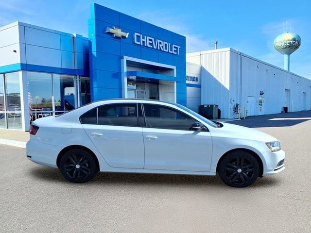 Used 2018 Volkswagen Jetta SE Sport with VIN 3VWD17AJ3JM212482 for sale in Princeton, Minnesota
