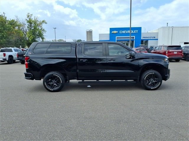 Used 2021 Chevrolet Silverado 1500 LT Trail Boss with VIN 1GCPYFED1MZ198725 for sale in Princeton, Minnesota