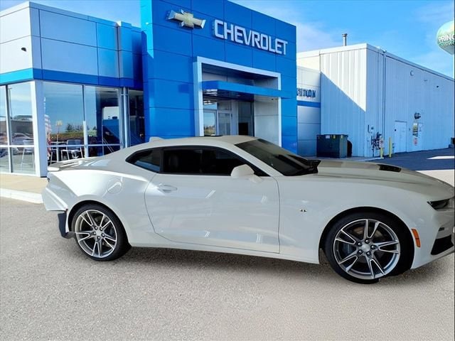 Used 2021 Chevrolet Camaro 2SS with VIN 1G1FG1R76M0100274 for sale in Princeton, Minnesota