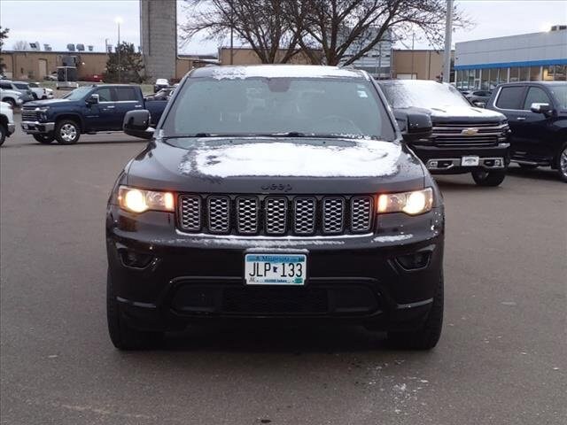 2019 Jeep Grand Cherokee Altitude photo 2