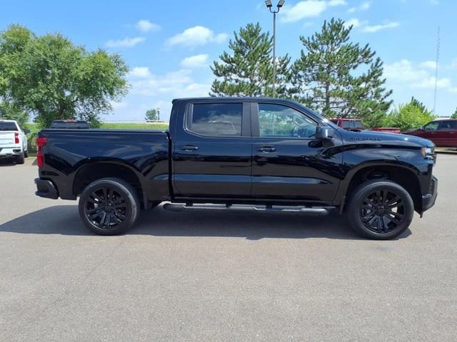 Used 2022 Chevrolet Silverado 1500 Limited RST with VIN 1GCUYEED2NZ177722 for sale in Princeton, Minnesota