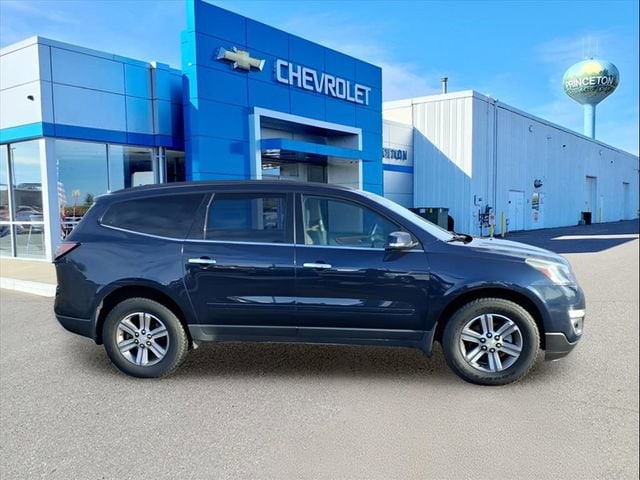 Used 2017 Chevrolet Traverse 2LT with VIN 1GNKVHKD4HJ130594 for sale in Princeton, Minnesota
