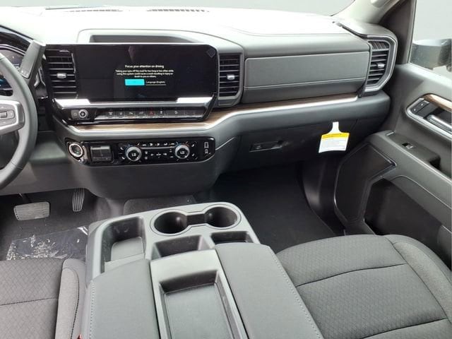 2026 Chevrolet Silverado 3500 HD LT - Photo 15