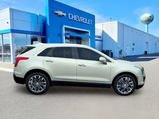 Used 2017 Cadillac XT5 Premium Luxury with VIN 1GYKNERSXHZ126427 for sale in Princeton, Minnesota