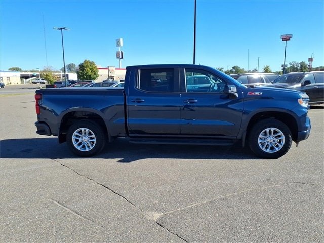 Used 2022 Chevrolet Silverado 1500 RST with VIN 1GCUDEED0NZ575412 for sale in Princeton, Minnesota