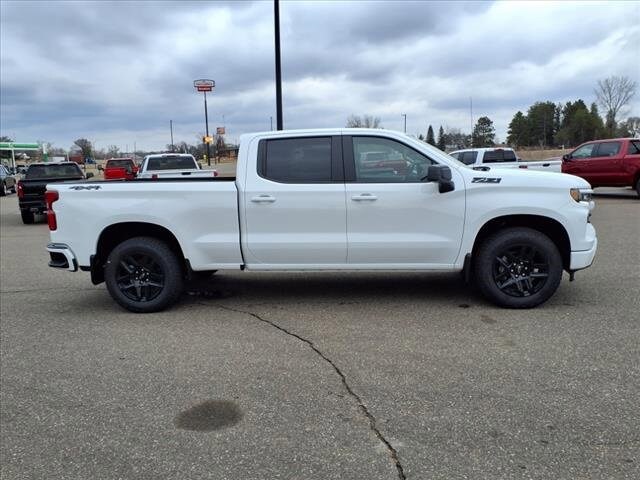 2025 Chevrolet Silverado 1500 RST photo 2