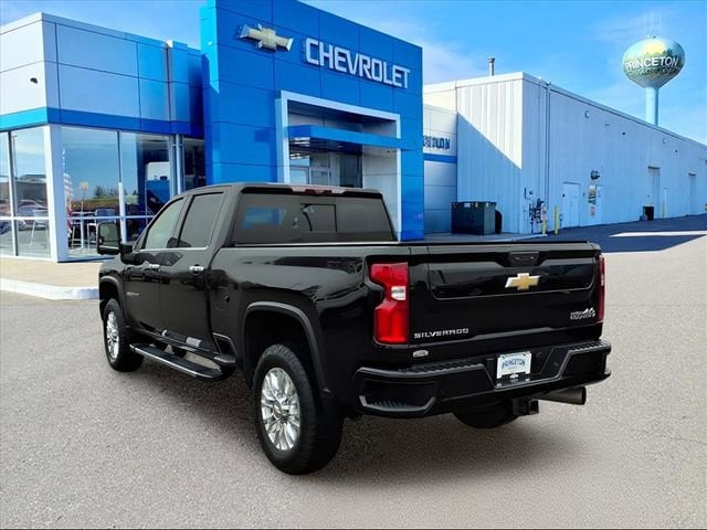 2022 Chevrolet Silverado 3500HD High Country - Photo 6