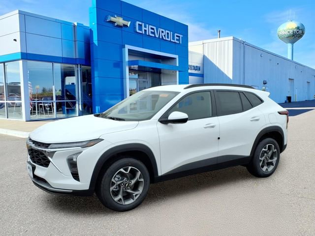 2026 Chevrolet Trax LT - Photo 8