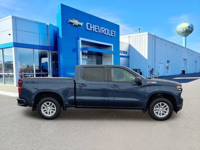 Used 2021 Chevrolet Silverado 1500 RST with VIN 1GCUYEEDXMZ348537 for sale in Princeton, Minnesota