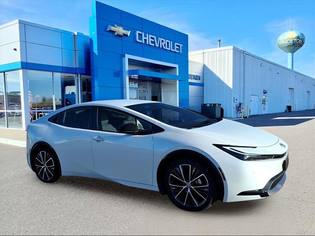 2023 Toyota Prius XLE's photo