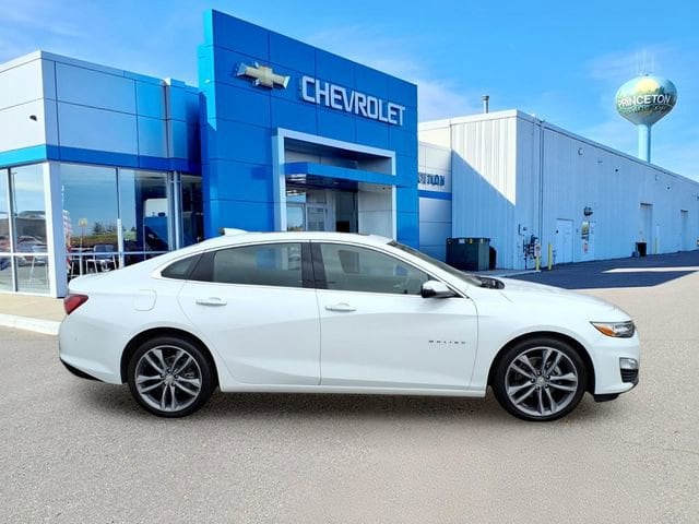 Used 2020 Chevrolet Malibu Premier with VIN 1G1ZE5SX8LF023276 for sale in Princeton, Minnesota