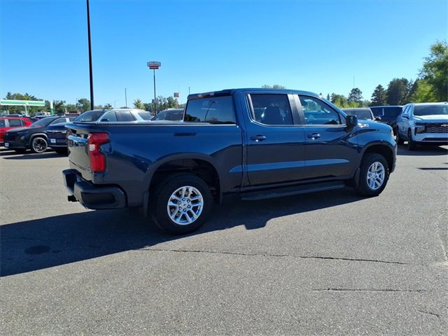 2022 Chevrolet Silverado 1500 RST photo 3