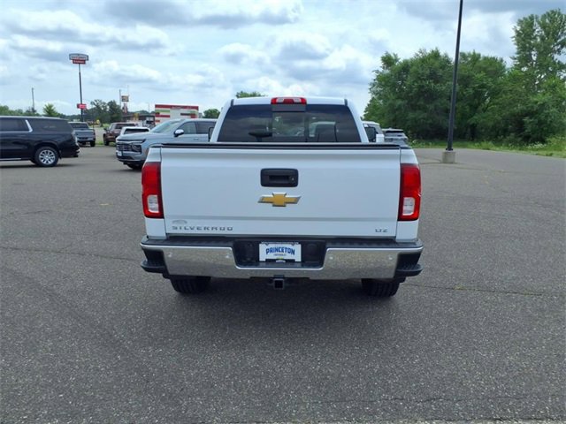 2017 Chevrolet Silverado 1500 LTZ photo 4