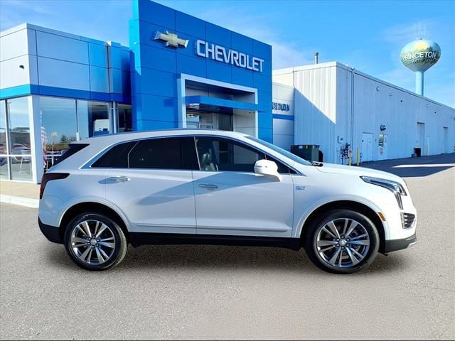 Used 2025 Cadillac XT5 Premium Luxury with VIN 1GYKNDRS8SZ123818 for sale in Princeton, Minnesota