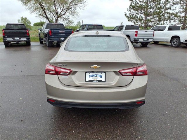 2022 Chevrolet Malibu 1LT photo 4