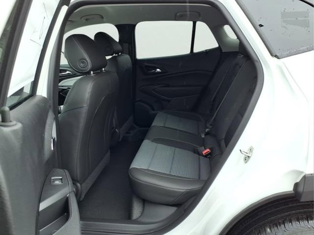 2026 Chevrolet Trax LT - Photo 11