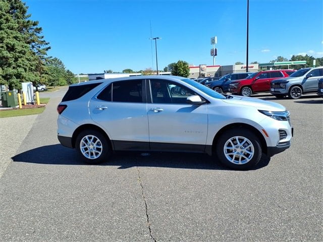 Used 2022 Chevrolet Equinox LT with VIN 3GNAXUEV9NL123034 for sale in Princeton, Minnesota