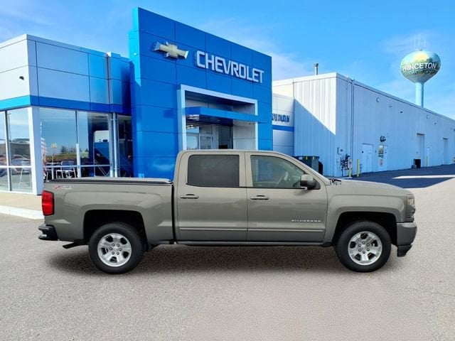 Used 2017 Chevrolet Silverado 1500 LT with VIN 3GCUKREC3HG255168 for sale in Princeton, Minnesota