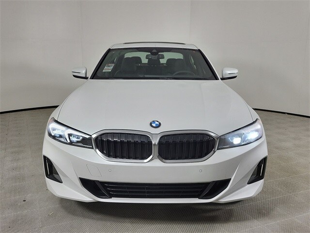 2025 Bmw 330i xDrive photo 2