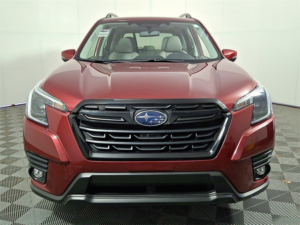 2024 Subaru Forester Limited photo 2