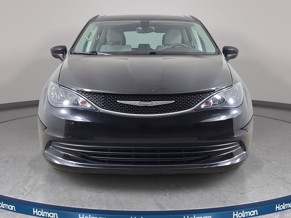 Used 2017 Chrysler Pacifica Touring Van