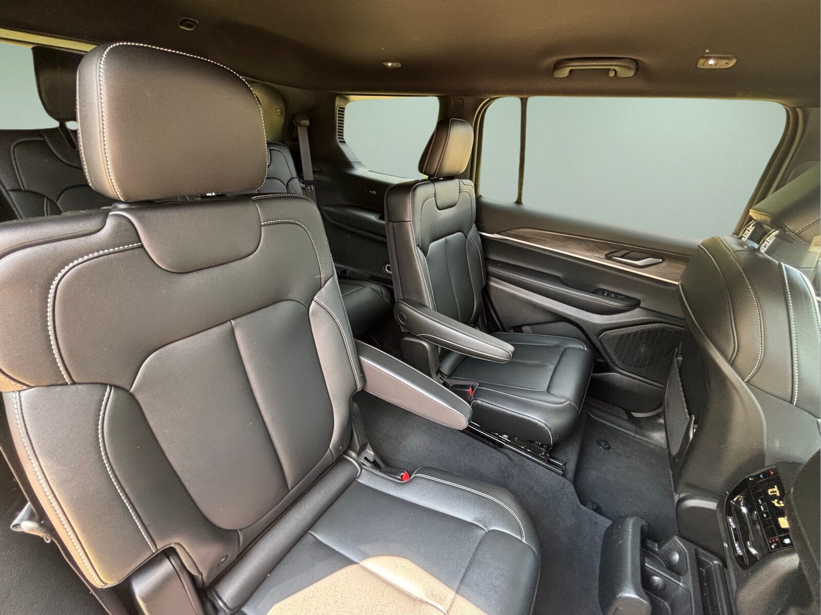 2024 Jeep Grand Cherokee L Limited - Photo 19