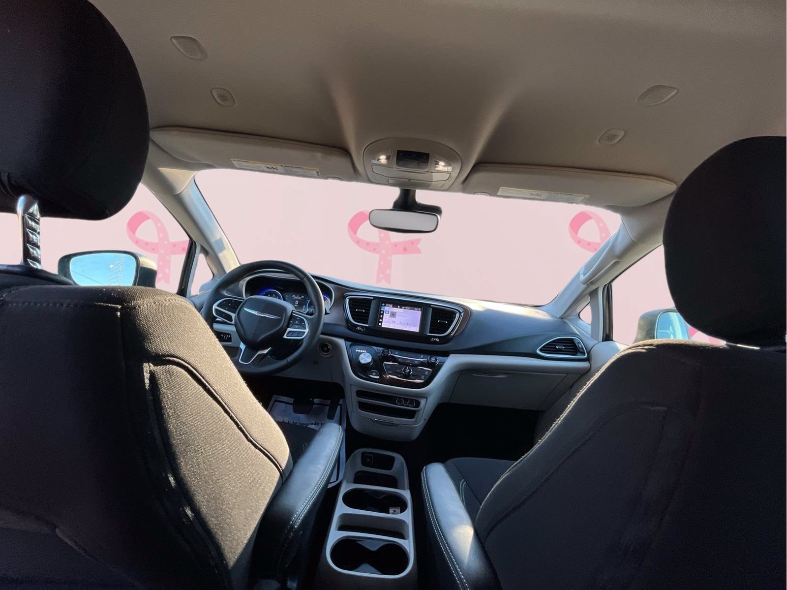 2023 Chrysler Voyager LX - Photo 28