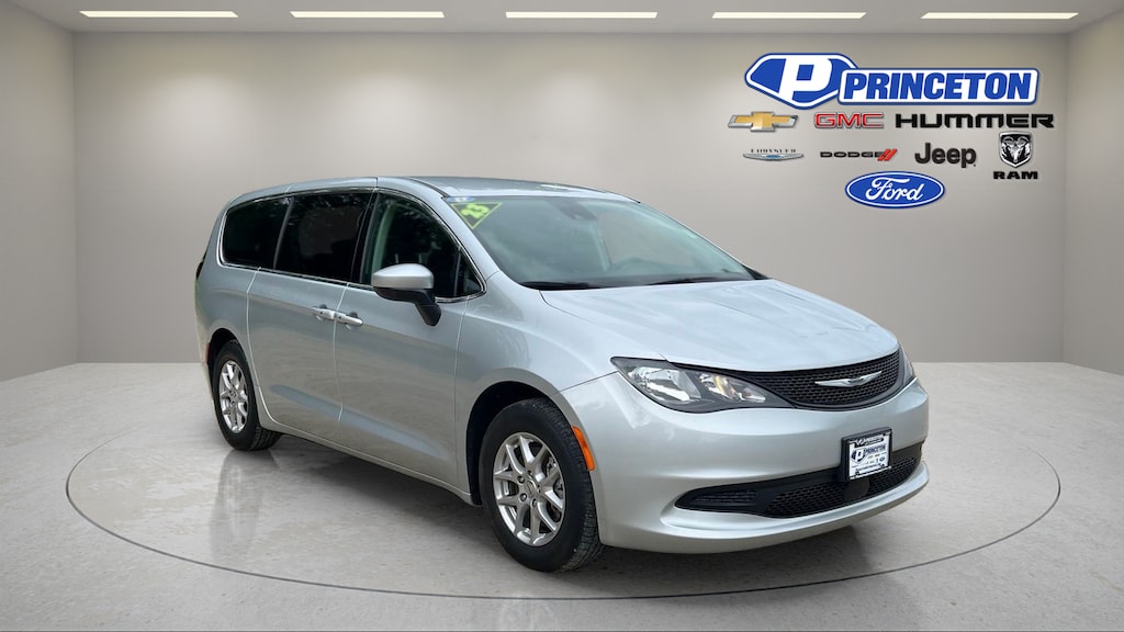 Used 2023 Chrysler Voyager LX Minivan/Van