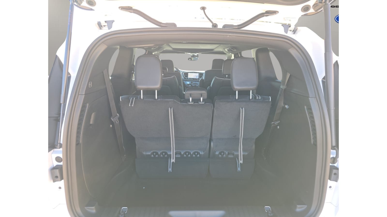 2026 Chrysler Pacifica Limited - Photo 13