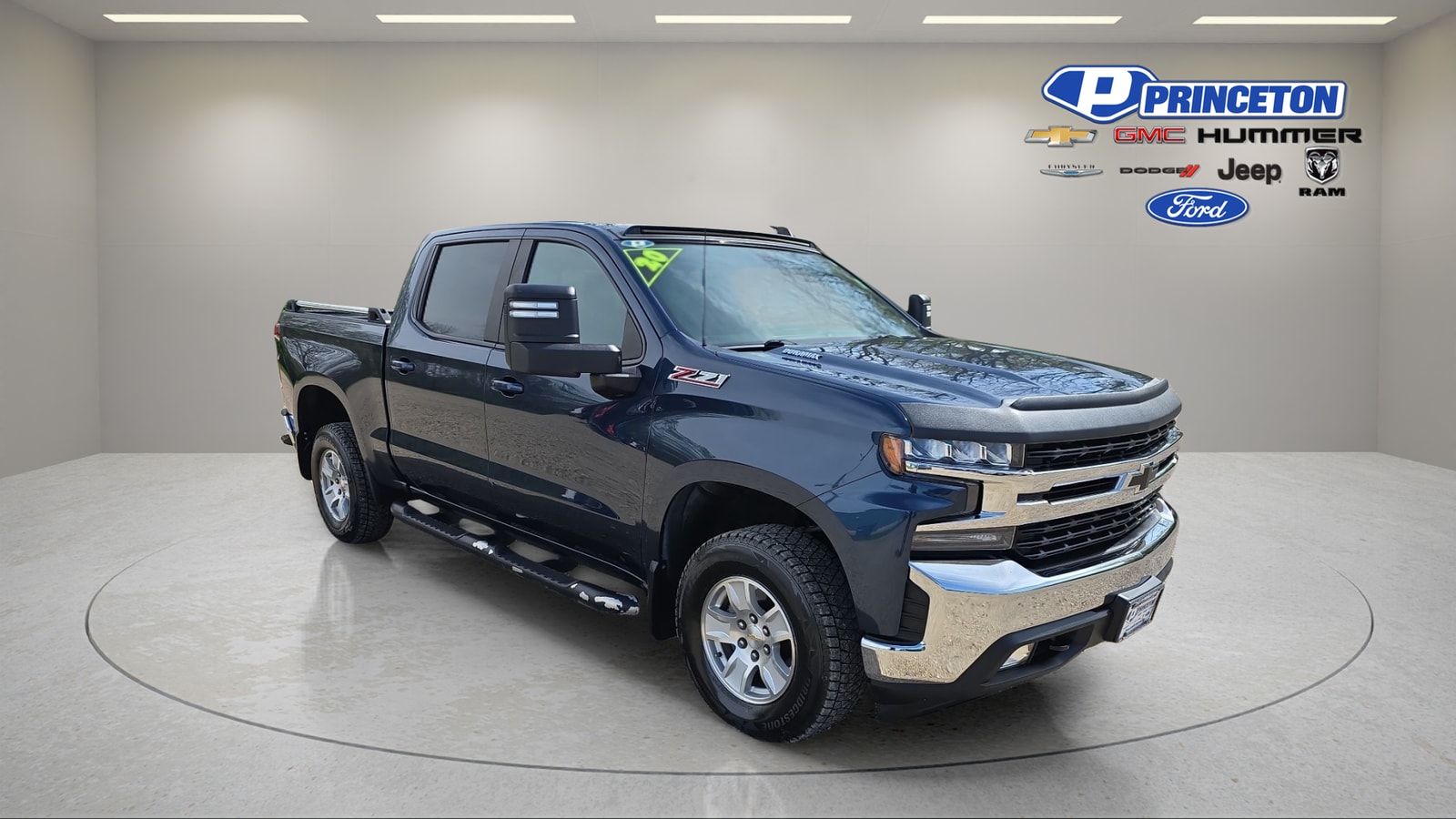 2020 Chevrolet Silverado 1500 LT 4WD Crew Cab Short Box's photo