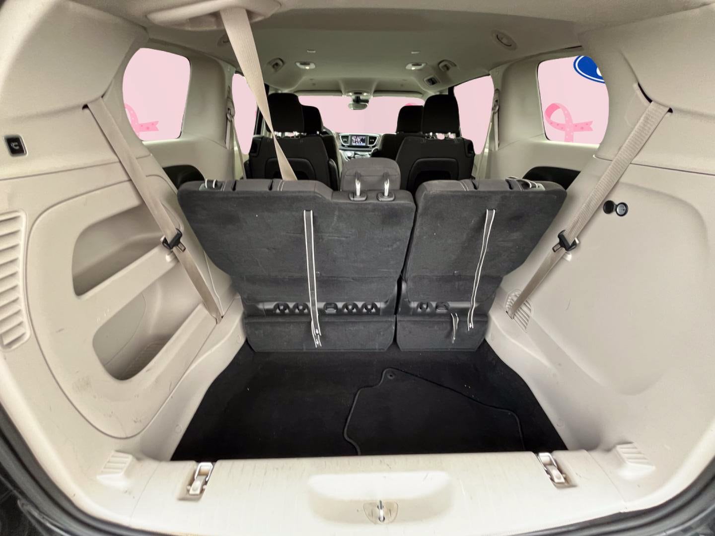 2023 Chrysler Voyager LX - Photo 30