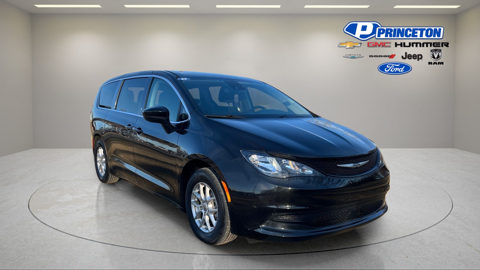 2023 Chrysler Voyager Minivan/Van 