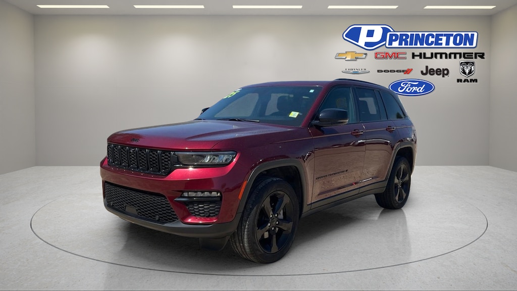 Used 2025 Jeep Grand Cherokee Limited SUV