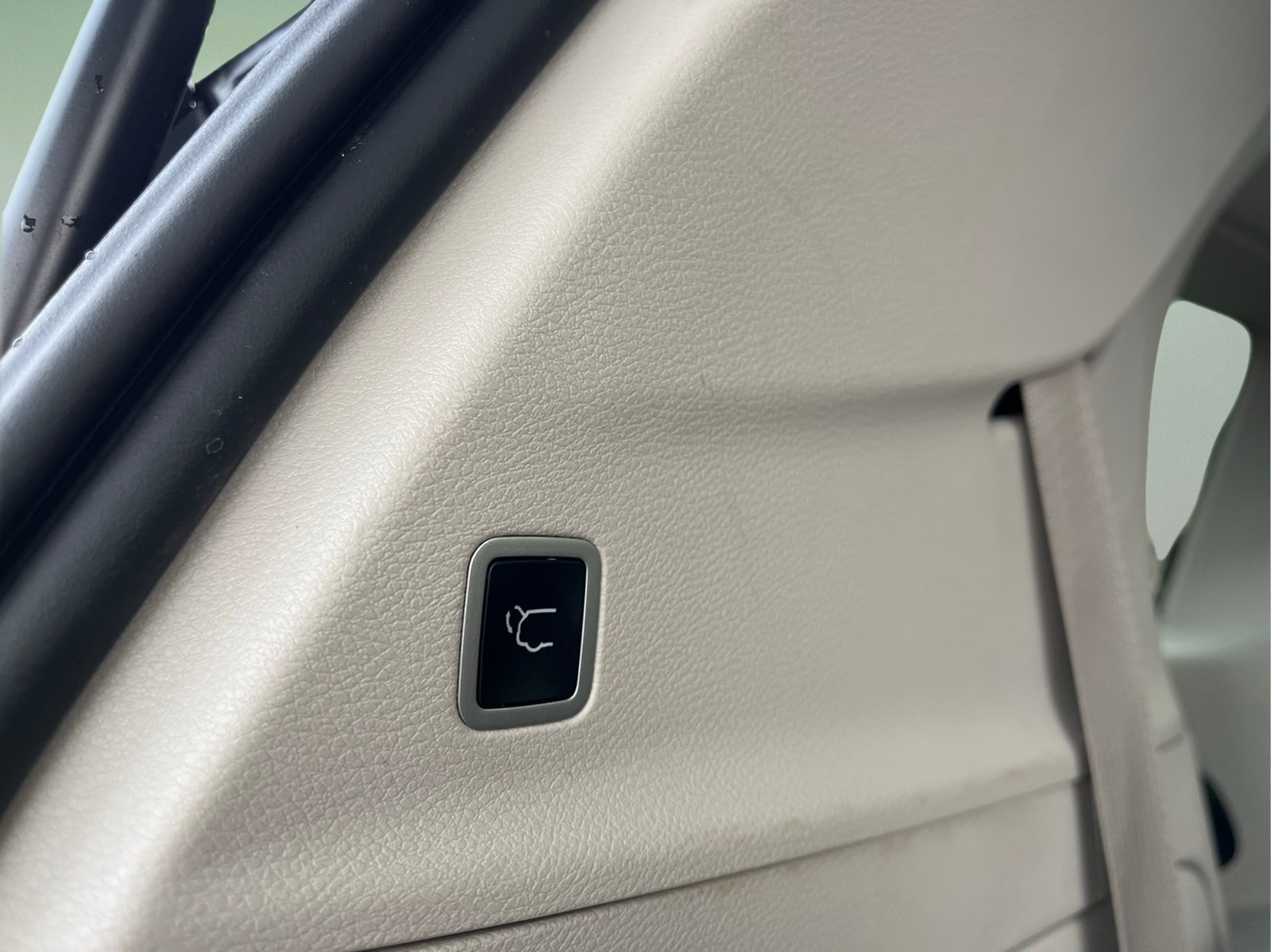 2023 Chrysler Voyager LX - Photo 33
