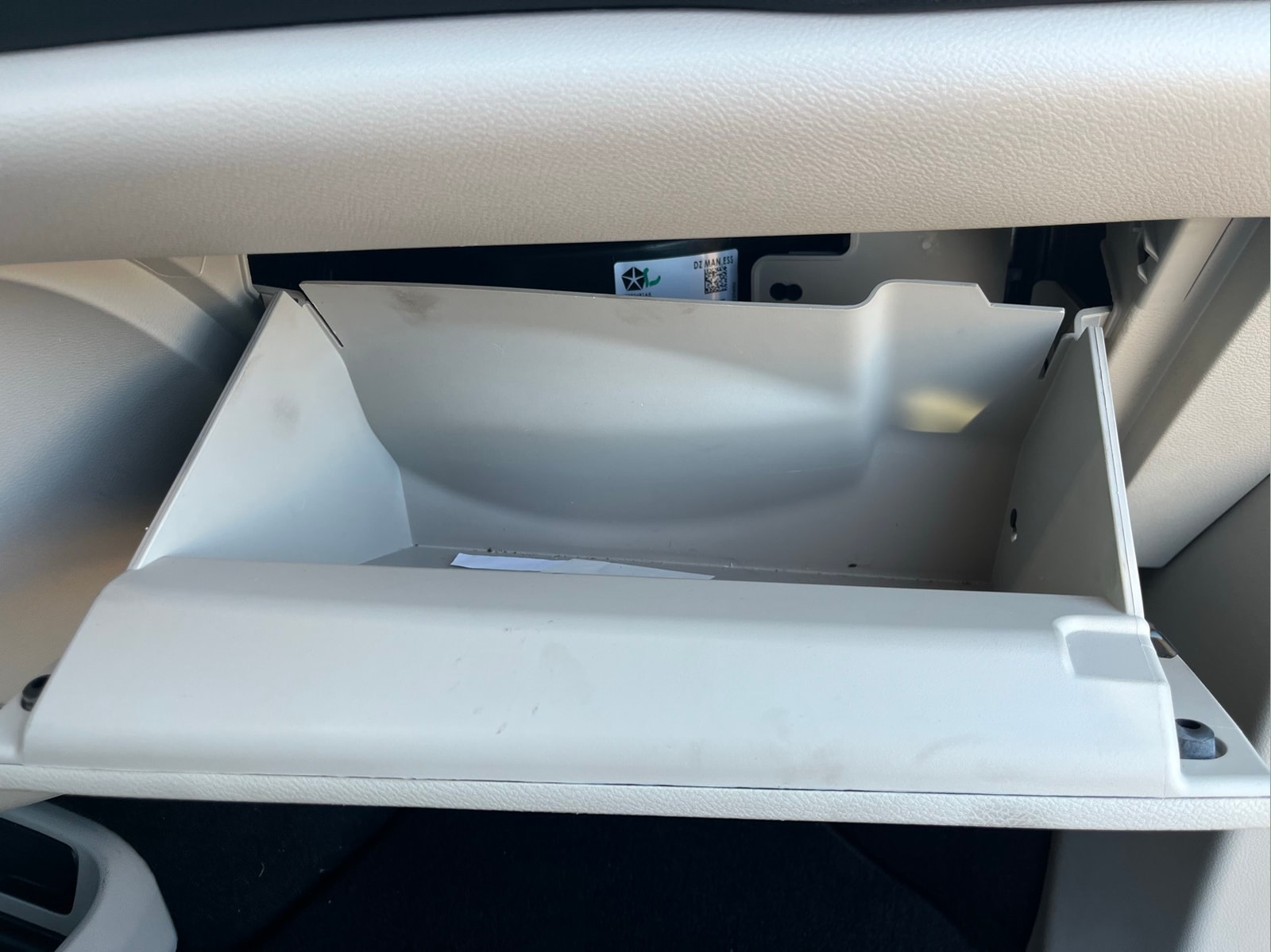 2023 Chrysler Voyager LX - Photo 34