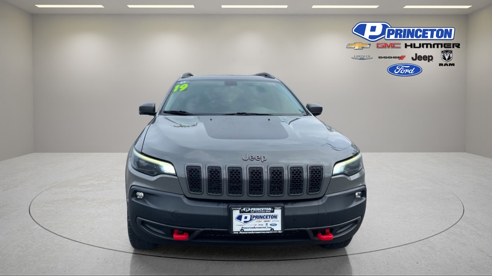 Used 2019 Jeep Cherokee Trailhawk Elite with VIN 1C4PJMBX8KD343003 for sale in Princeton, IL