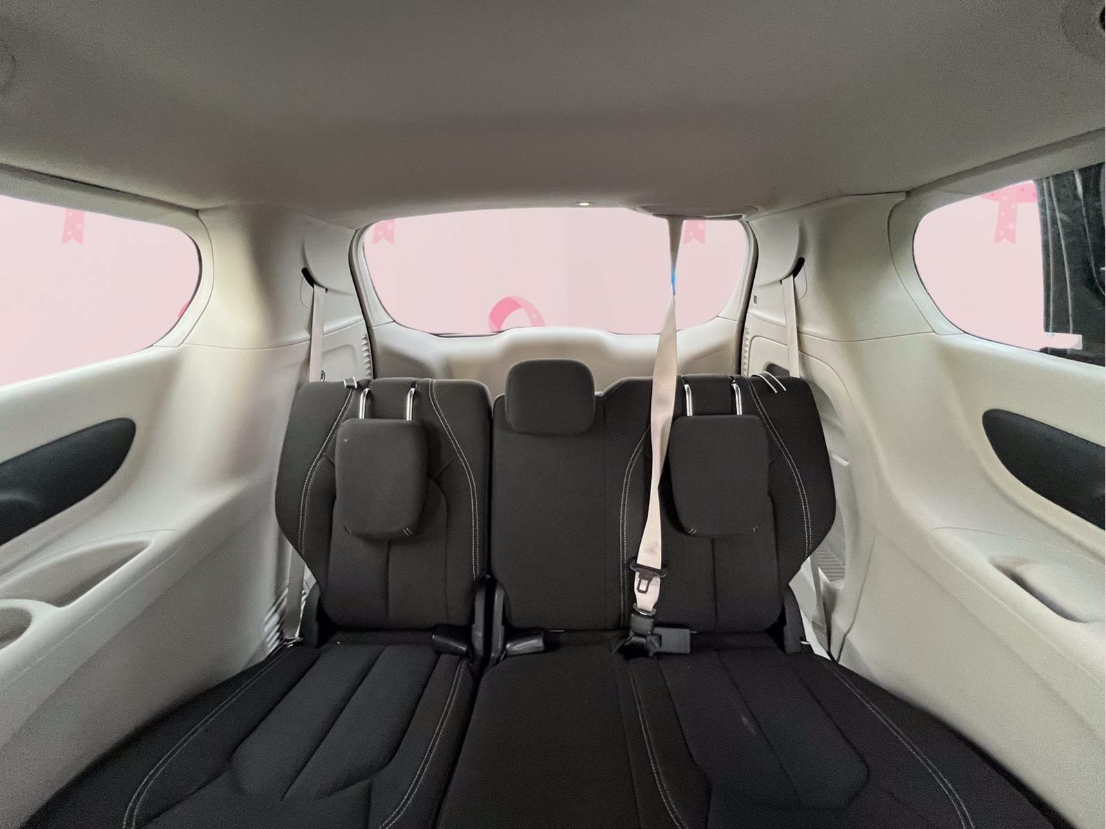 2023 Chrysler Voyager LX - Photo 23