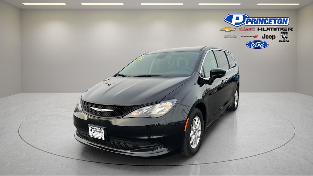 Used 2023 Chrysler Voyager LX Minivan/Van