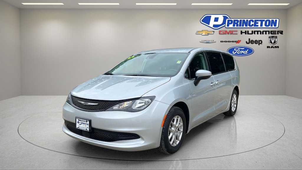 Used 2023 Chrysler Voyager LX Minivan/Van