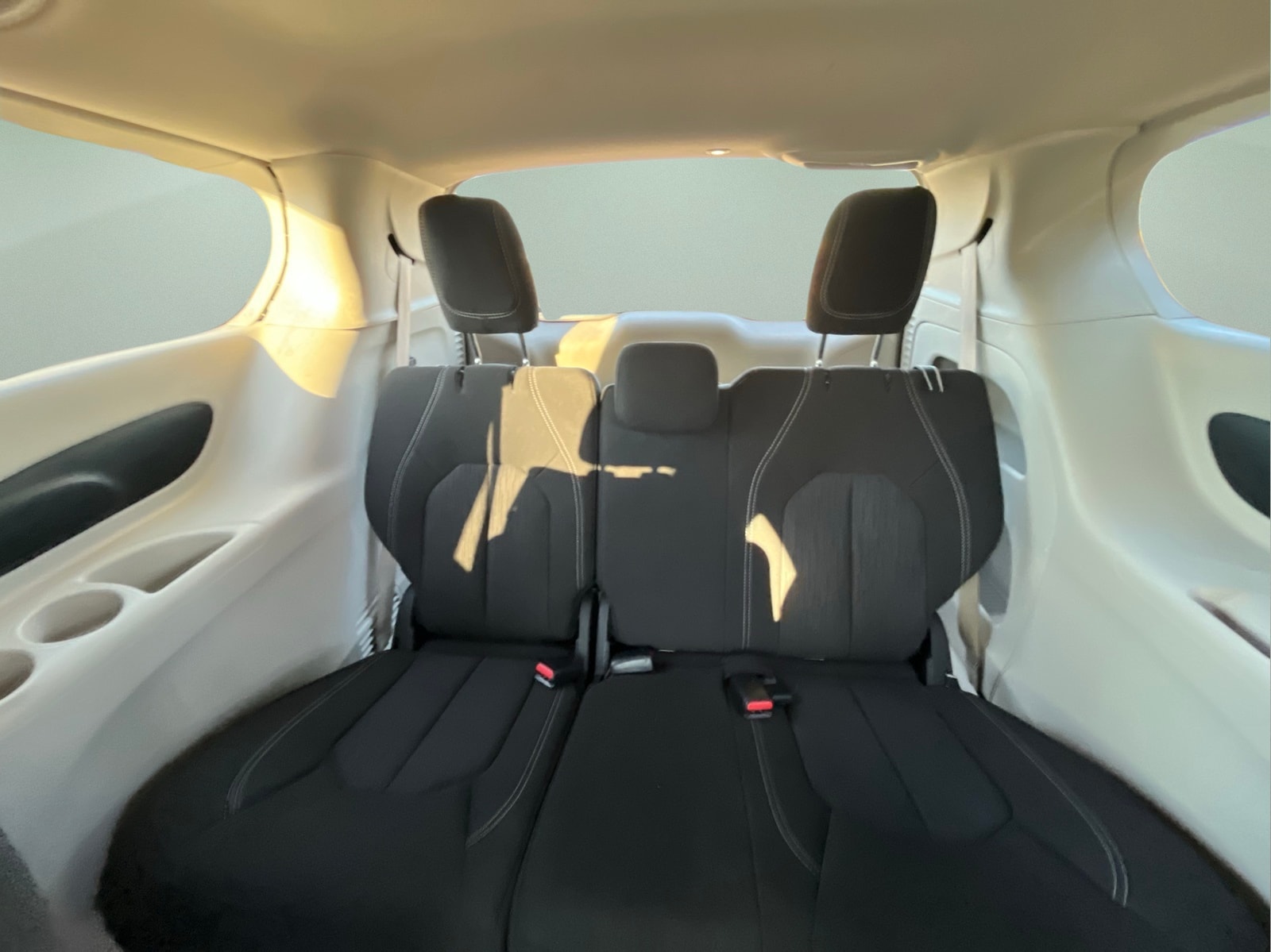 2023 Chrysler Voyager LX - Photo 28