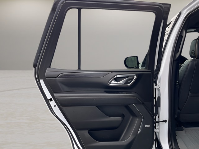 2023 GMC Yukon SLT - Photo 27